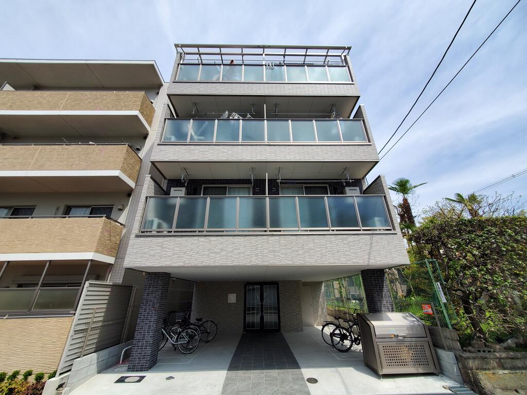 ES ABIKO