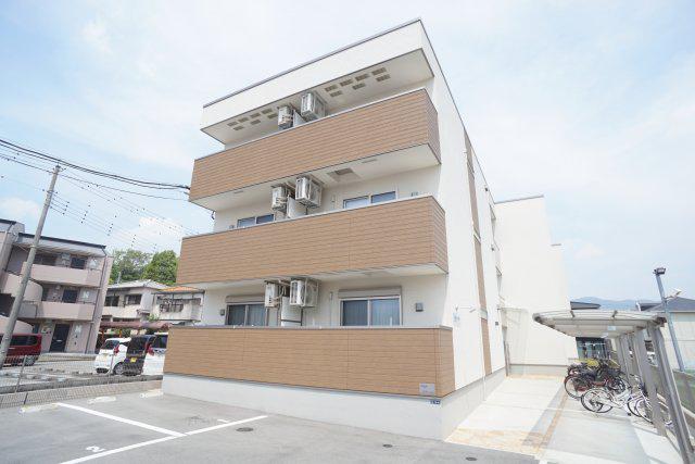 エクシーレ逆瀬川