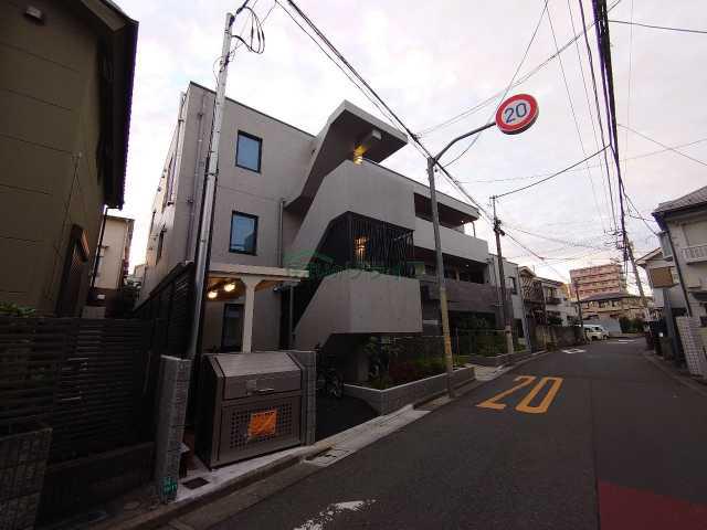 LIBERTE沼袋