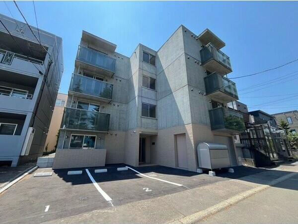 地下鉄南北線 平岸駅(札幌市営) 徒歩6分 4階建 築3年