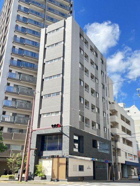 F FLAT DEJIMA