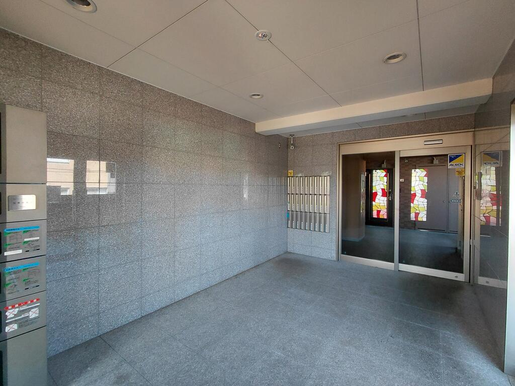 ファーストクラス白新町