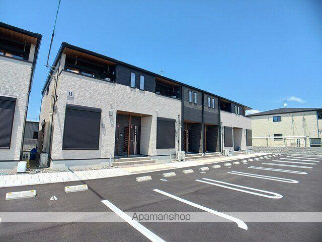 クレメント岩出B