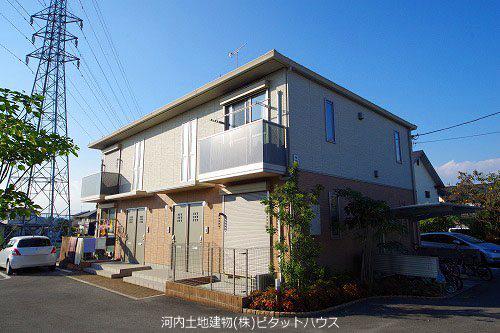 ティプラザ駒生町 B