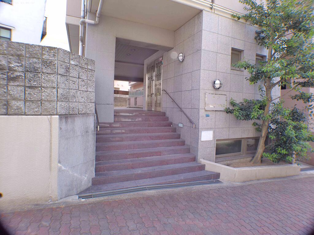 神戸中山手ハウス