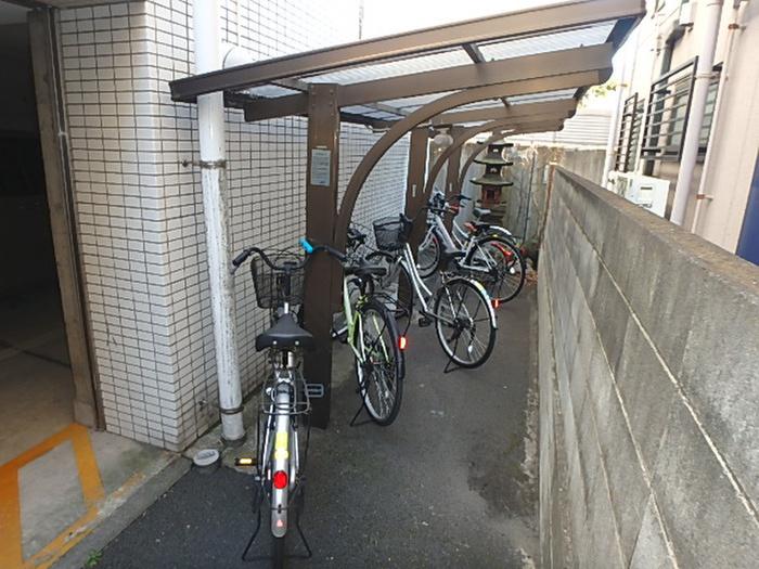 エスポワールアオキ