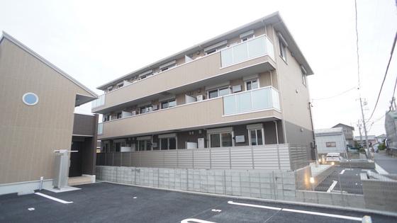 ディーシャンブル八田 B(2LDK/2階)