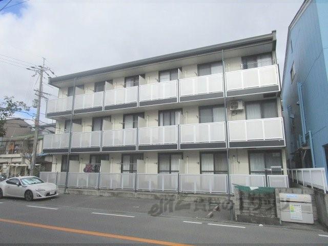 レオパレスグローリー