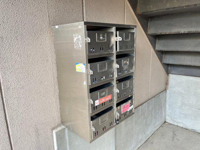 ファミール深井