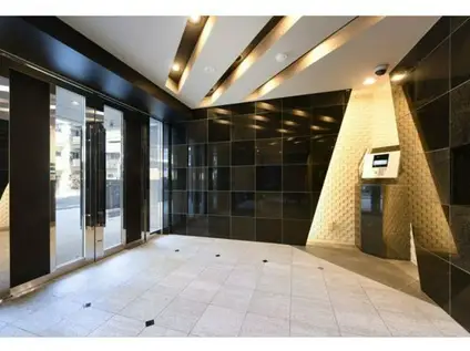 スカイコートヒルズ北新宿(1K/5階)の外観写真