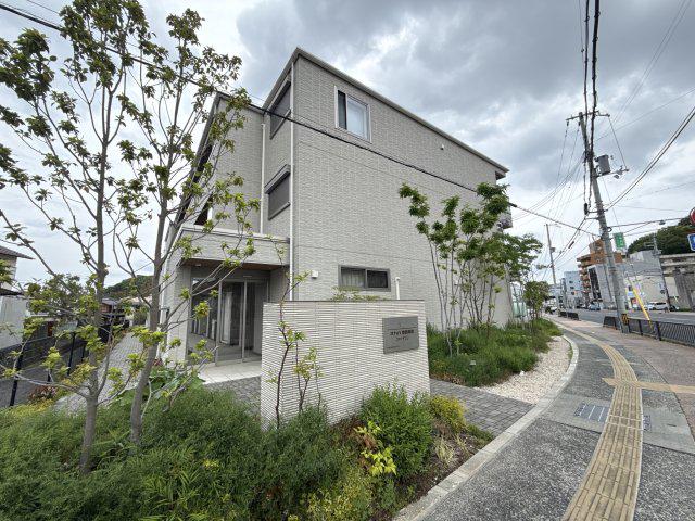 オカバ姫路岡町シャーメゾン A