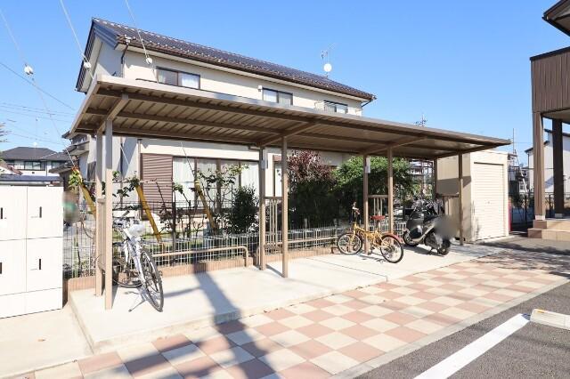 オリビア