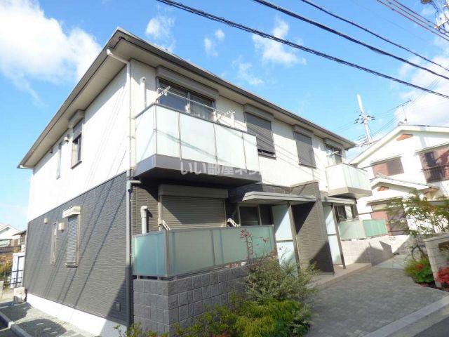 SAKURA SUITES