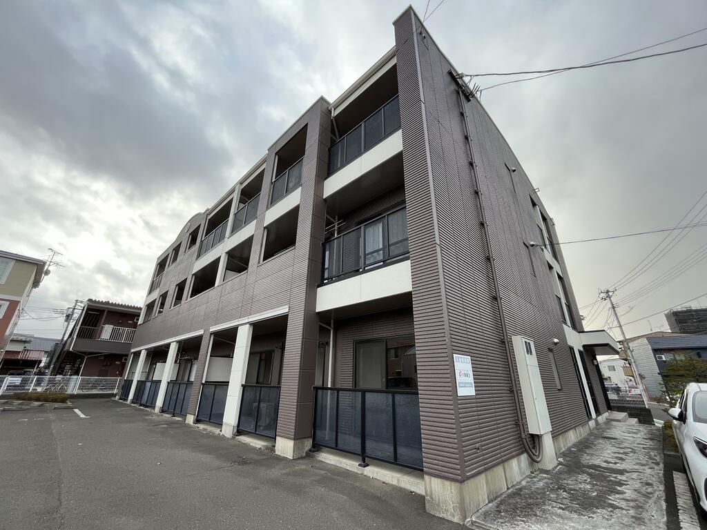 ベイシェント大和町