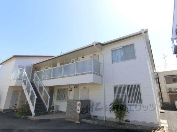 イーストコート沢良宜