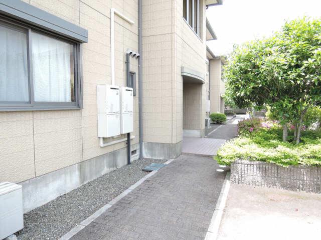 カーサ・ルミエールH棟