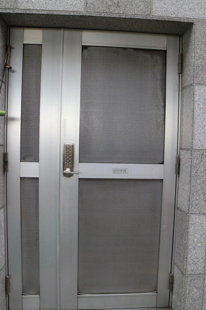 マンション第二明大前T