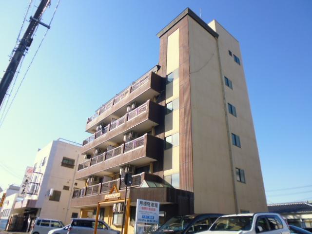 メゾンドゥエレガンス正月町