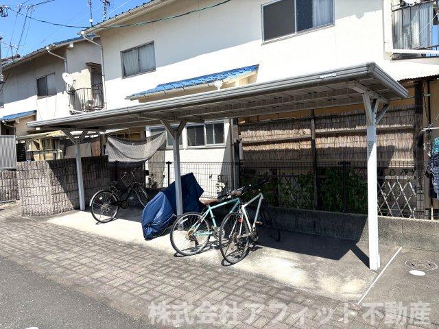 ウィステリア