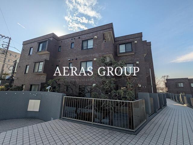 COURT HILLS 白楽東