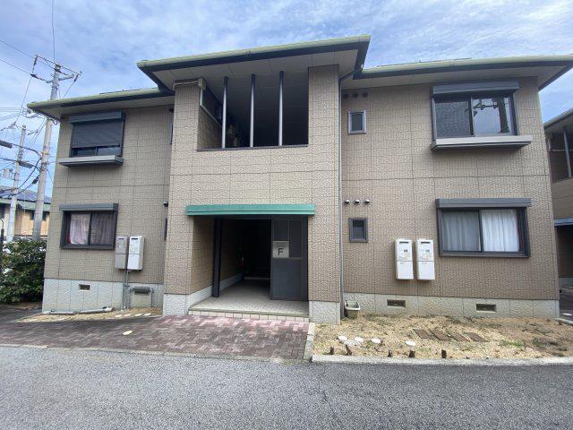 シャーメゾンさくら坂 F棟