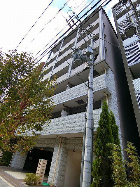 MID COURT 新大阪