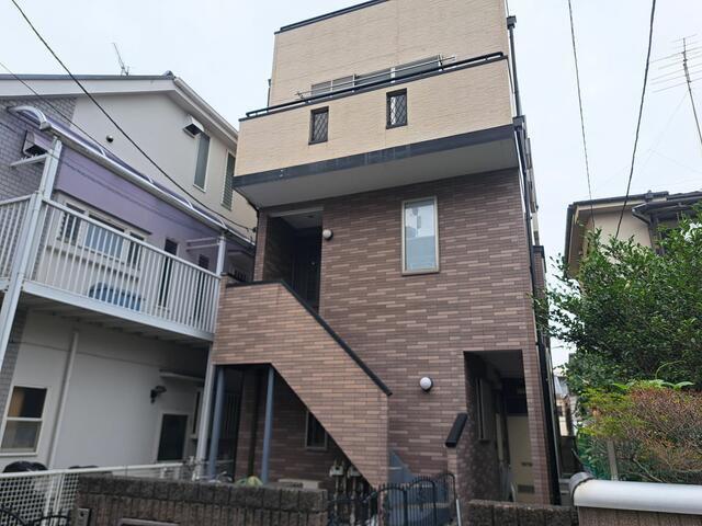 シャイニングハウス