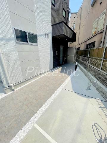 リアコートJR淡路駅前