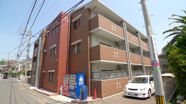アンジュ己斐