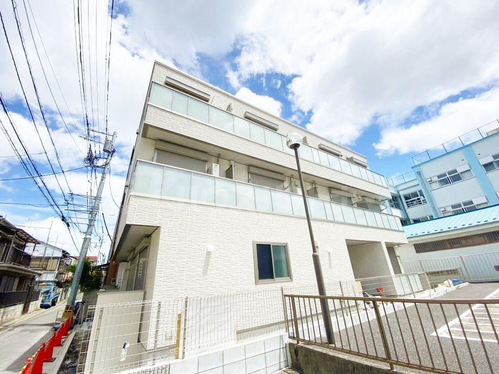 プフェーアト 千住