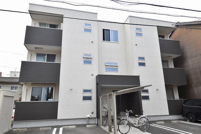 REGALEST 岡山駅西