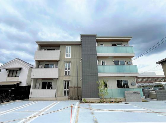 ＪＲ山陽本線 北長瀬駅 徒歩7分 3階建 築1年