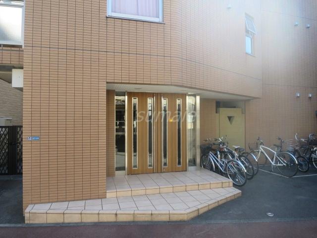 秀華六番館