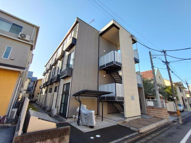 レオパレス新都心