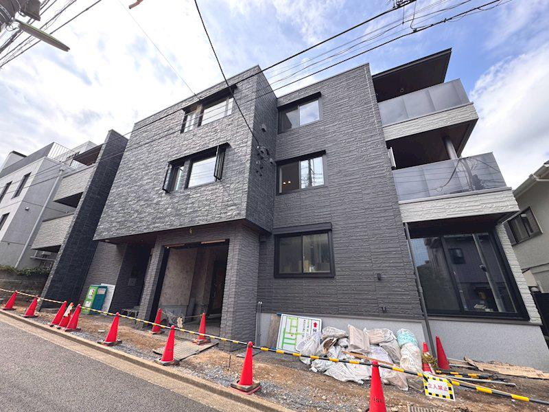 フロントマーレ