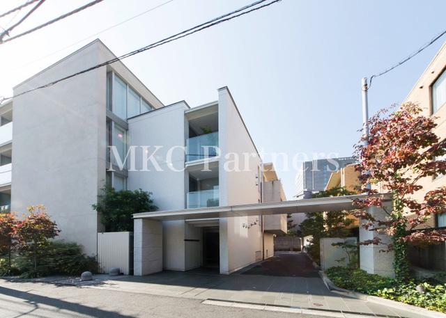 ブリリアイスト西麻布霞町(2LDK/1階)