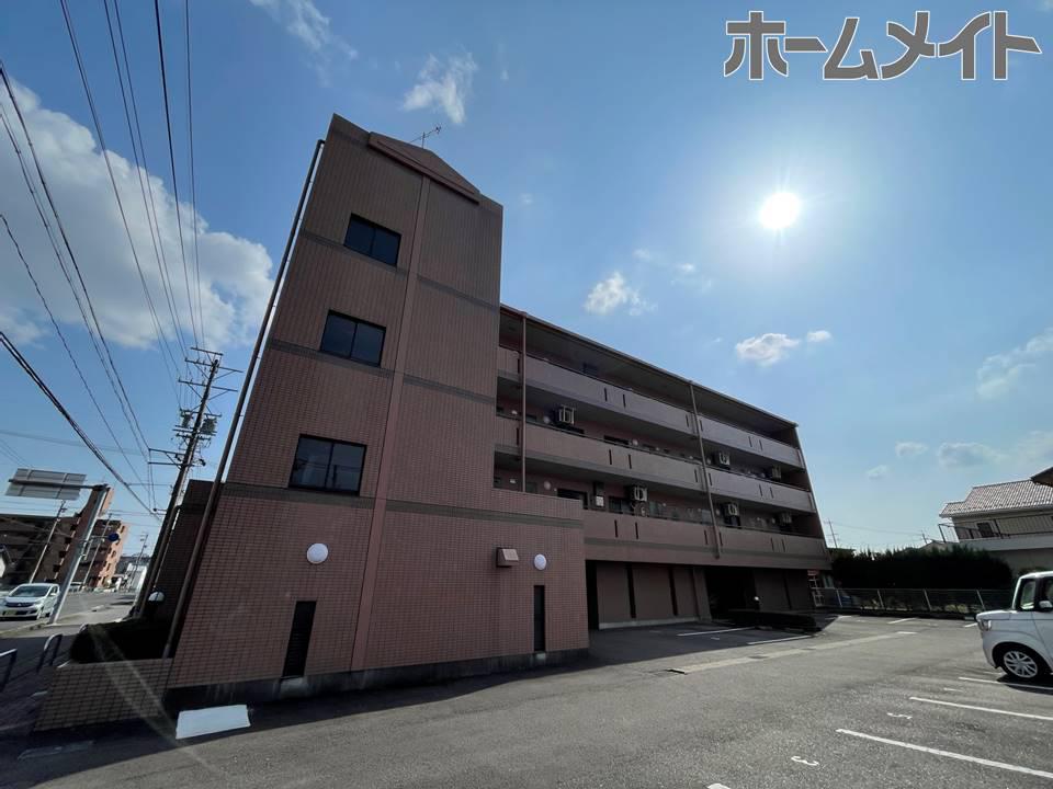 ピアニイ