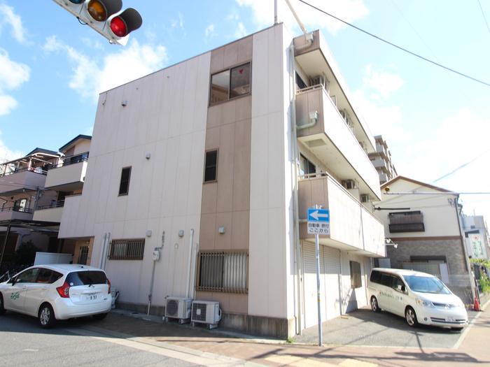 アヴニール松野