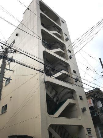 シャトーナカタ