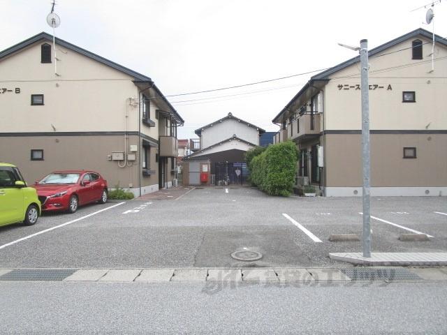 サニースクエアA