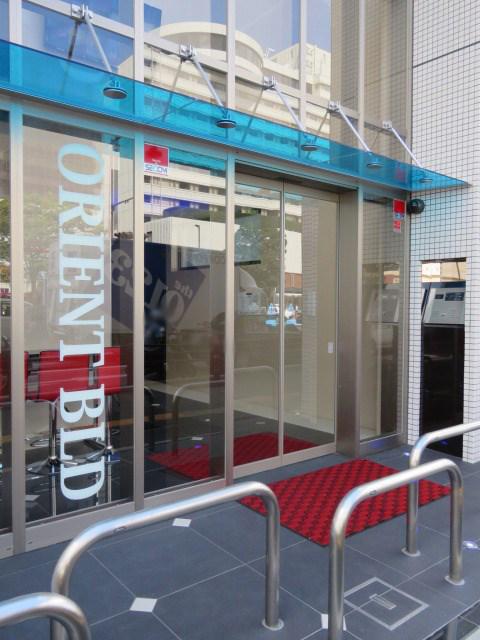 NO.111 CLUB ORIENT BLD TRADING TOWE