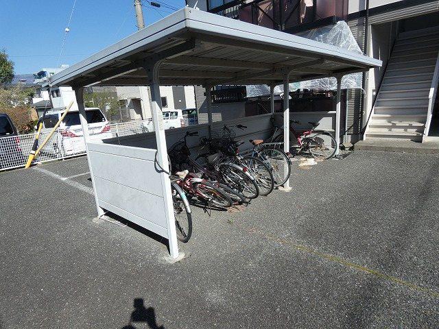 メゾニティ三峯 B棟