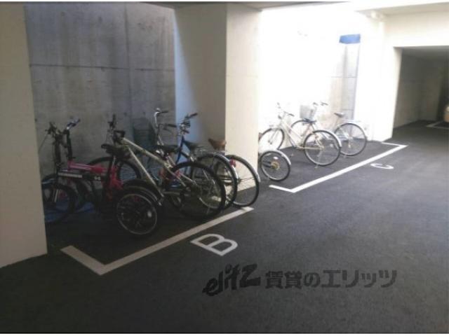 LATTICE HIGASHINO