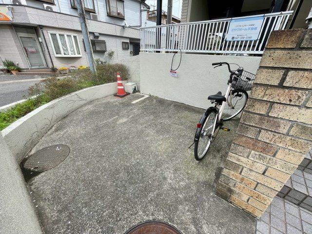 モナミソレイユ市川