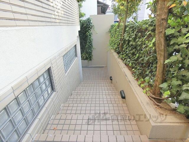 今出川アイビーハウス