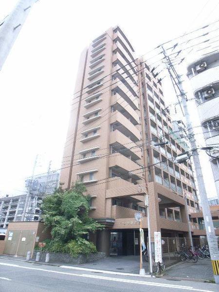 クレタ県庁前