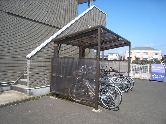 DI山崎B棟