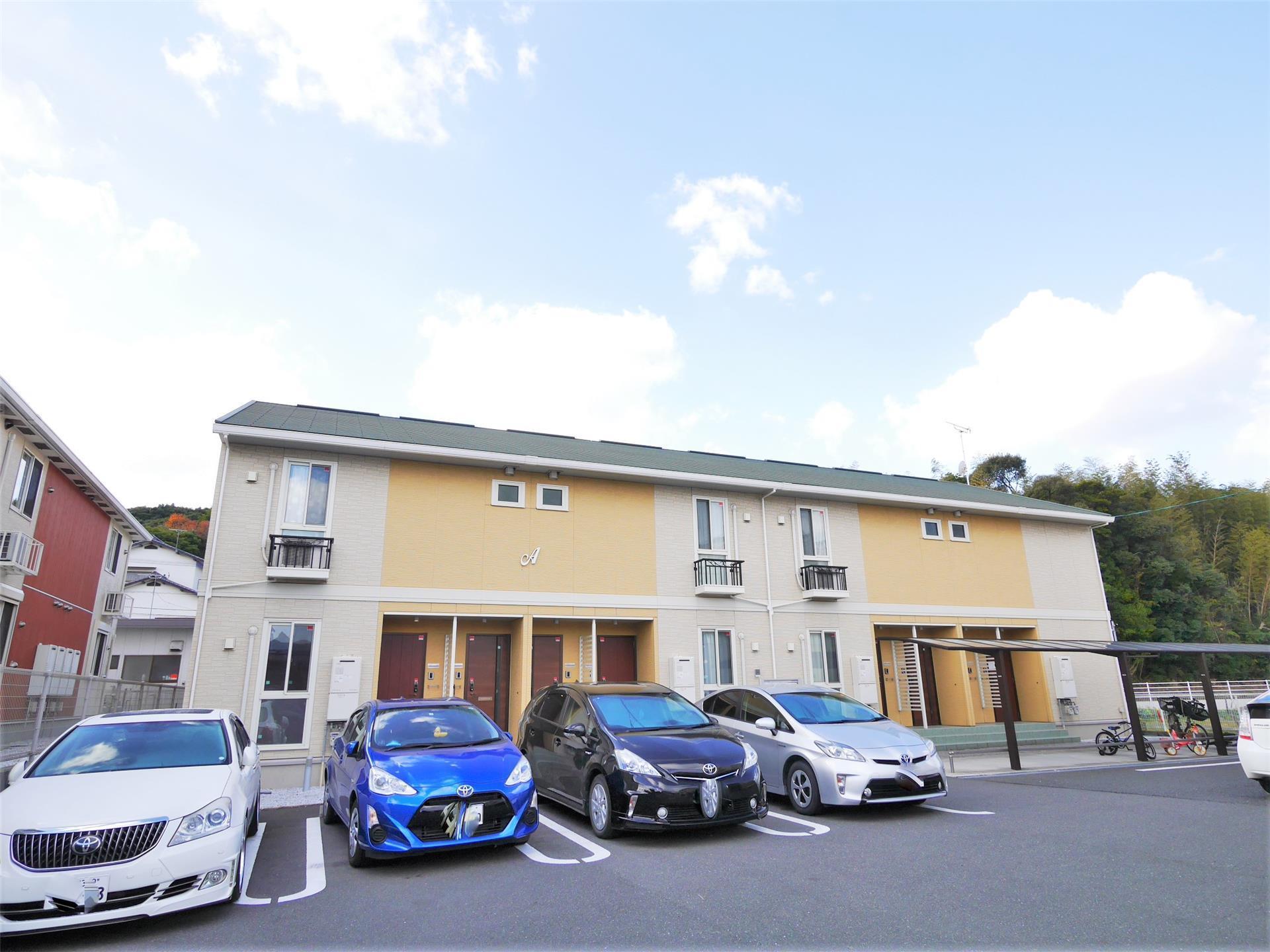 サンヒルズ愛坂 A棟