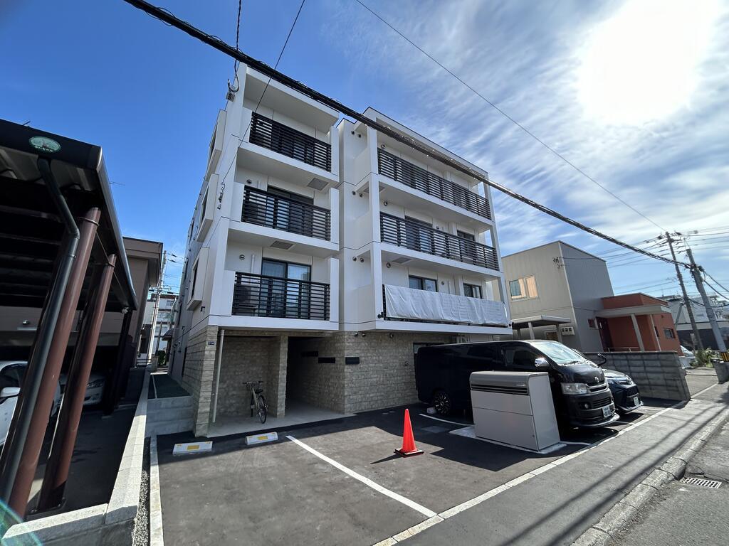 ＪＲ函館本線 発寒中央駅 徒歩8分 4階建 築3年