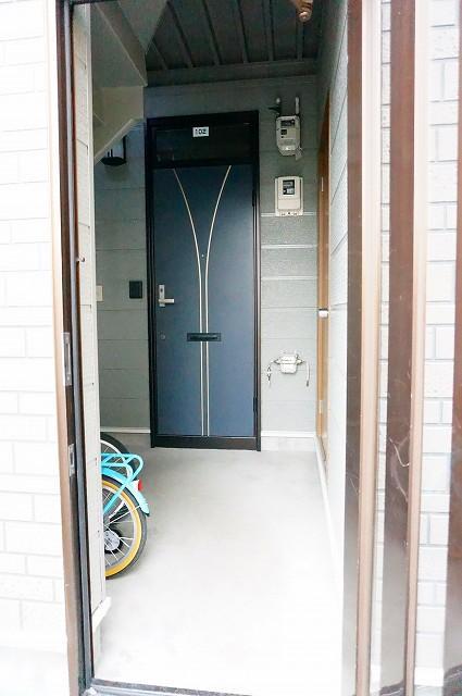 コーポラスF